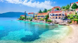 50 000 свободни работни места: Гърция спешно търси хора за хотели, барове и ресторанти