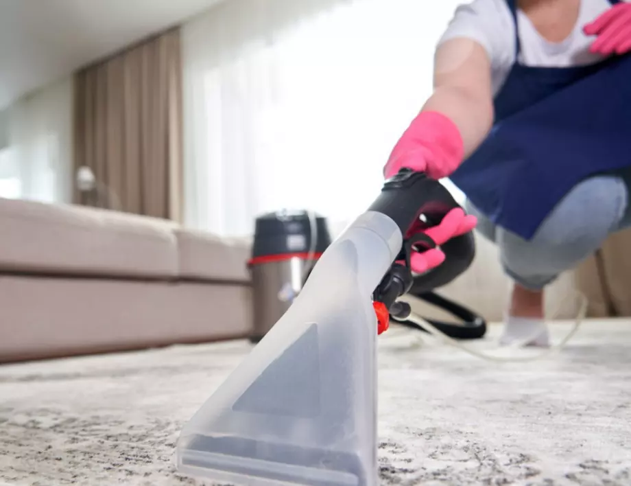 4 страхотни трика за лесно почистване на килим