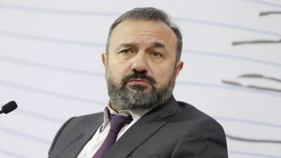 Руският олигарх, който стои зад ваксината Спутник V