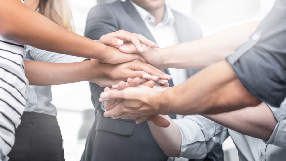 Бързаме да кажем преди някой възмутено да подскочи как