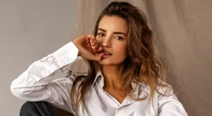 До жената, която се доверява твърде лесно