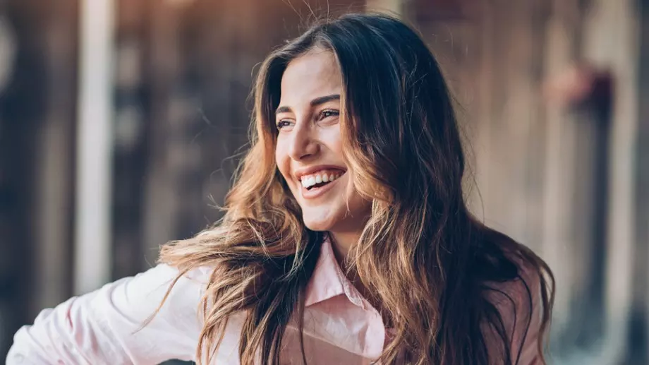 Женски виц за 16 януари 2024: Дама, изгаряща за любов, пуснала обява