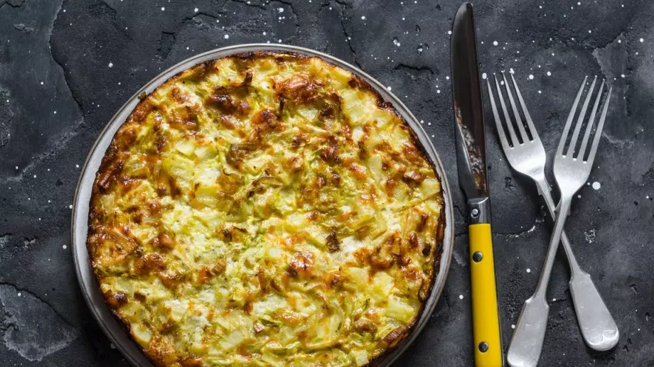 Печен праз лук със сирене