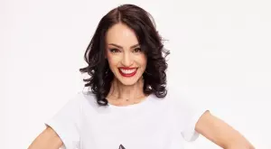 Надя от "Съни бийч" роди от сценарист на Слави Трифонов