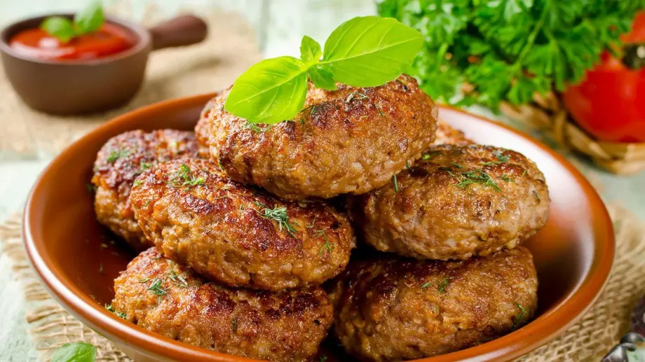 Сложете 1 от тези 5 съставки в каймата и кюфтетата ще станат като тези в ресторантите