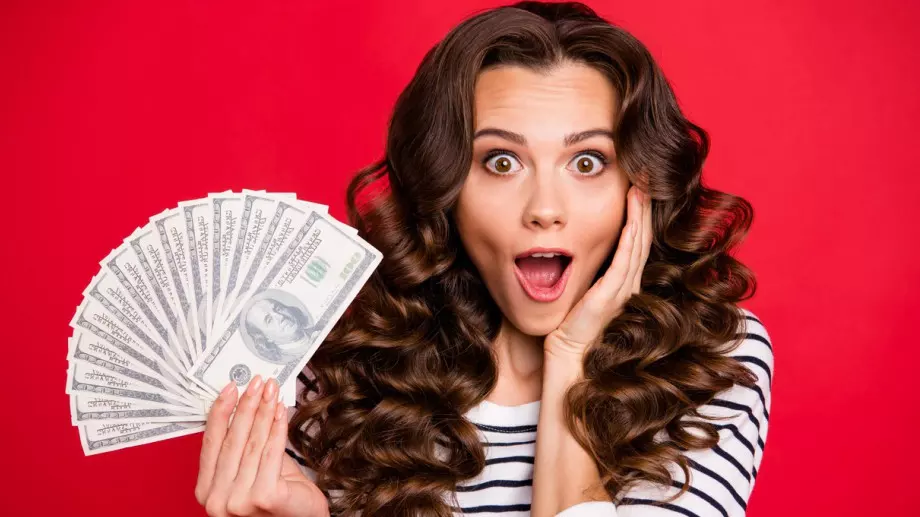 Зодиите, които ще забогатеят през ЮНИ