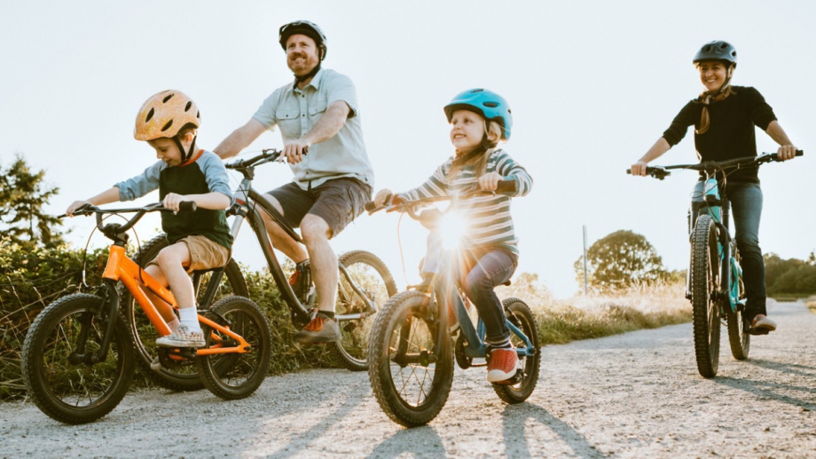 Няма никакво съмнение, че всички деца обичат да карат колело.