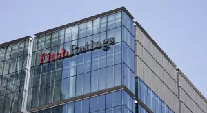 Агенция Fitch може да понижи рейтинга на десетки банки, в това число и на JPMorgan Chase