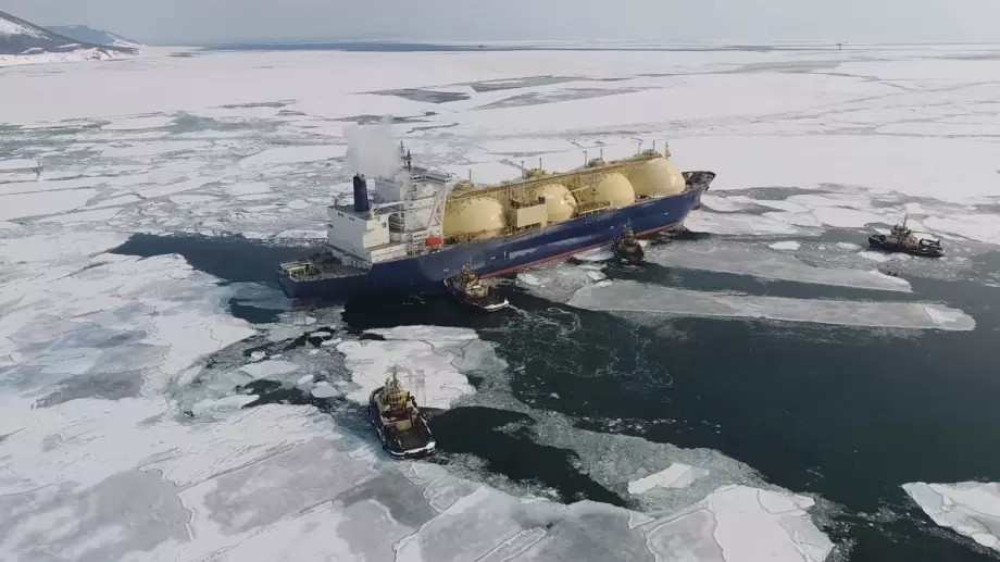 Русия и Индия възнамеряват да развиват Северния морски път през Арктика 