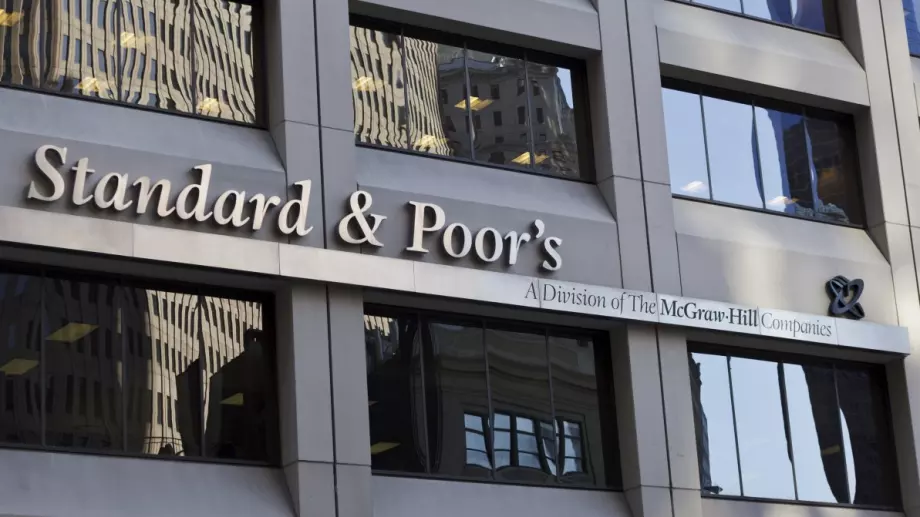 Standard & Poor's ще анулира рейтингите на всички руски компании