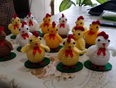 Украсете дома си за Великден с плетени яйца и играчки (СНИМКИ)