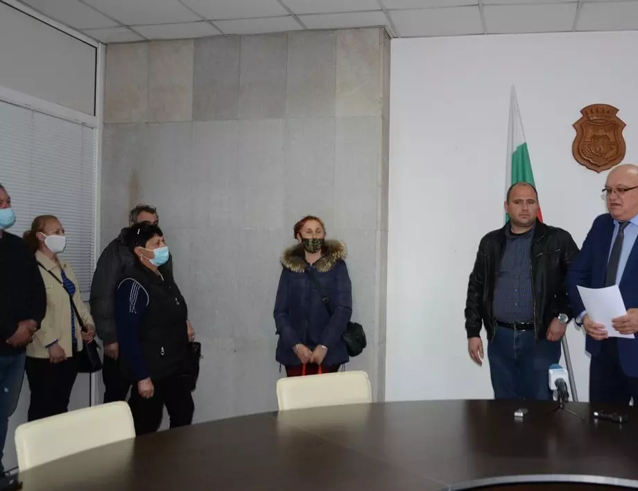 Общо 18 души започват работа в ОП „Чистота, озеленяване и благоустройство“ във Видин (СНИМКИ)