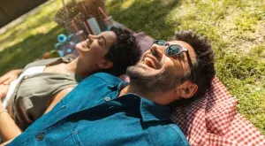 Той е всичко, което аз не съм, но двамата сме перфектни заедно