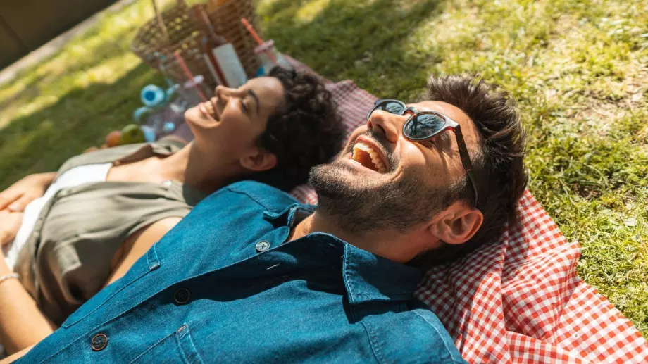 Той е всичко, което аз не съм, но двамата сме перфектни заедно