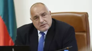 Бойко Борисов е задържан за изнудване, ще преспи в ареста