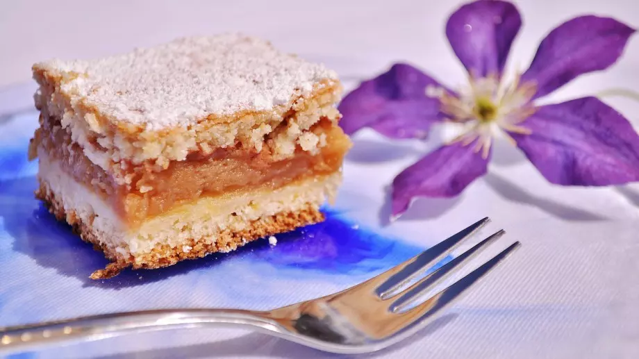 Мързелив щрудел с ябълки