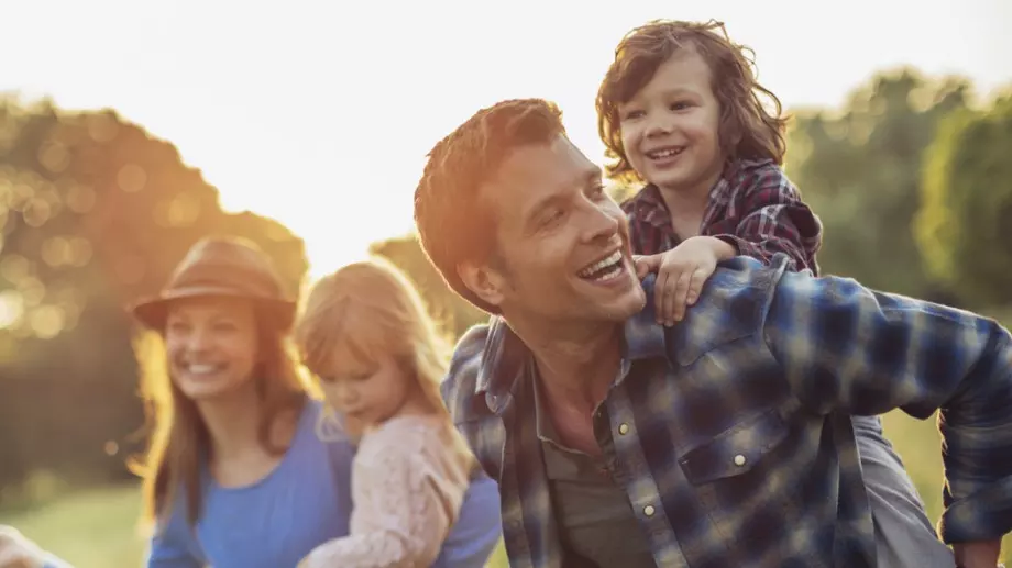 Виц за добро утро: Семейство пътува с колата