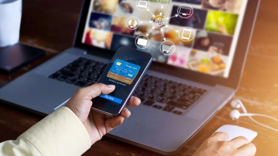 Картовите плащания в интернет скочиха с 90% за 5 г.