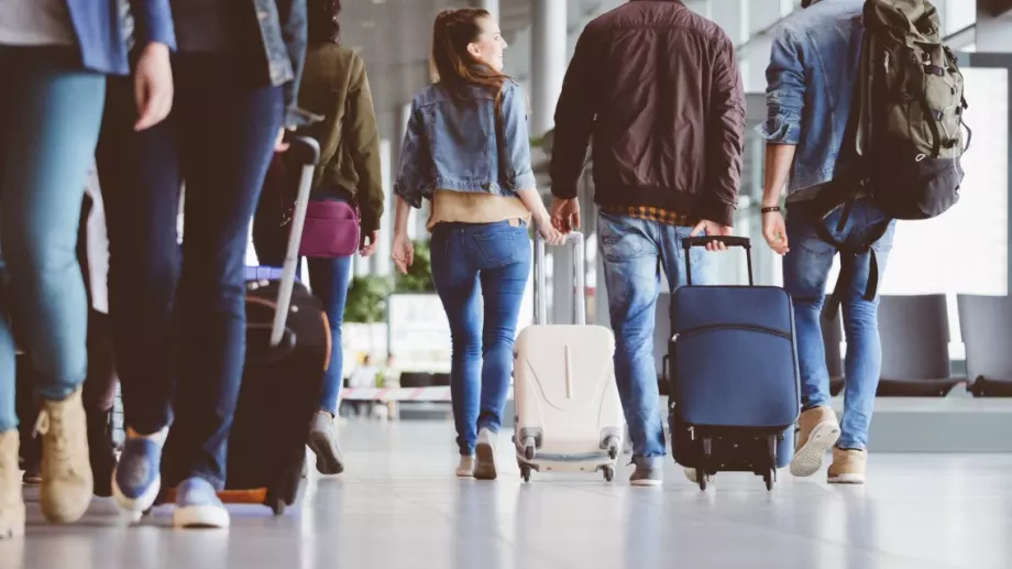 Израел забрани пътуванията до САЩ, Германия и 8 други страни заради Омикрон