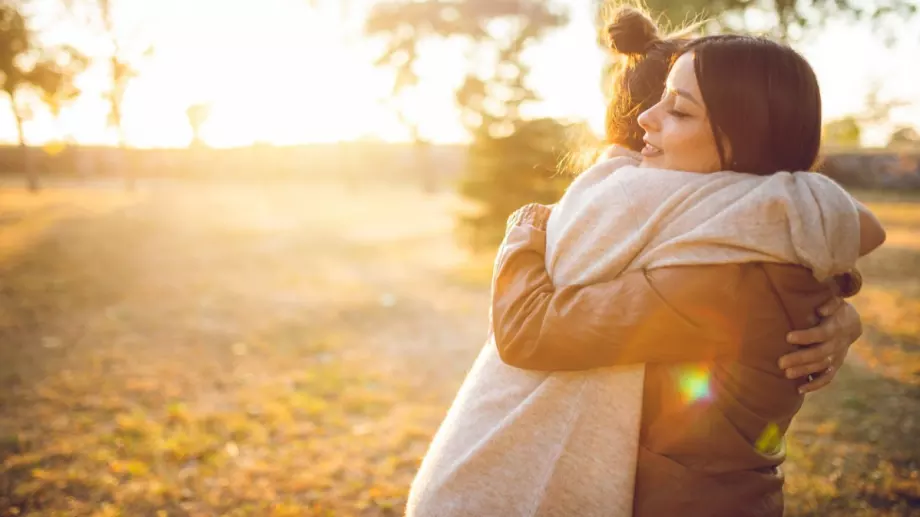 Учени: Прегръдките имат много ползи за здравето - ето някои от тях