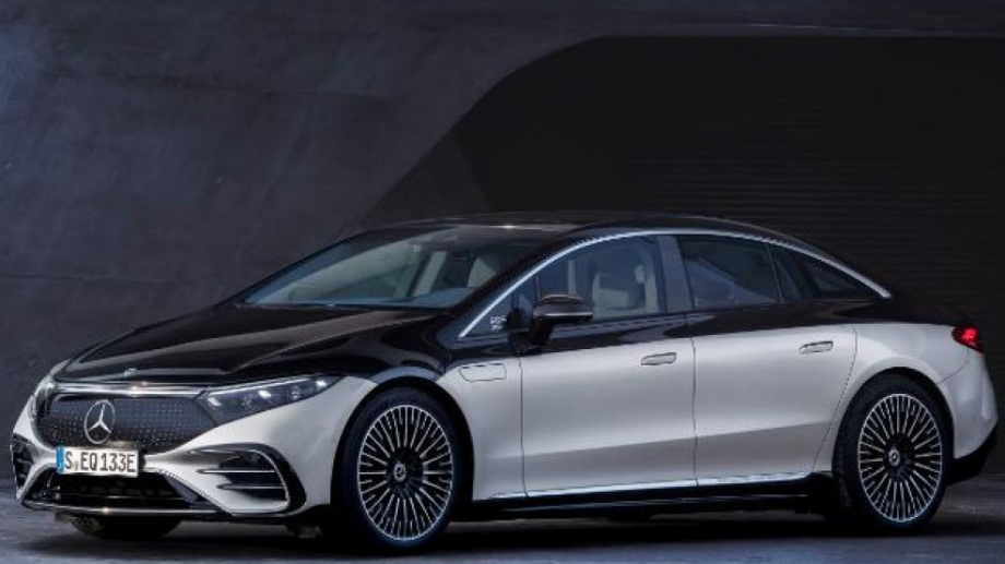 Daimler AD представи електрическата версия на луксозния си модел Mercedes Benz