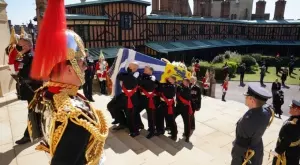 Великобритания се сбогува с принц Филип (СНИМКИ + ВИДЕО)