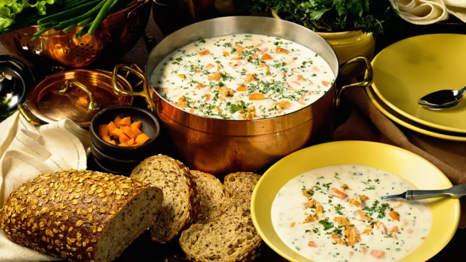 Спаначена яхния с картофи