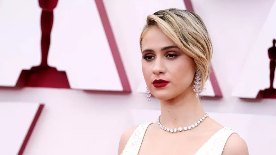 Мария Бакалова очарова на Седмица на модата в Париж (СНИМКИ)