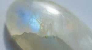 История, ползи и лечебни свойства на лунния камък