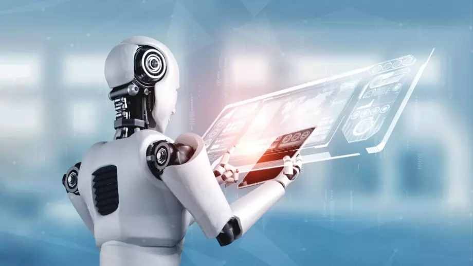 Изкуствен интелект помага на компаниите да решават кои служители да уволнят