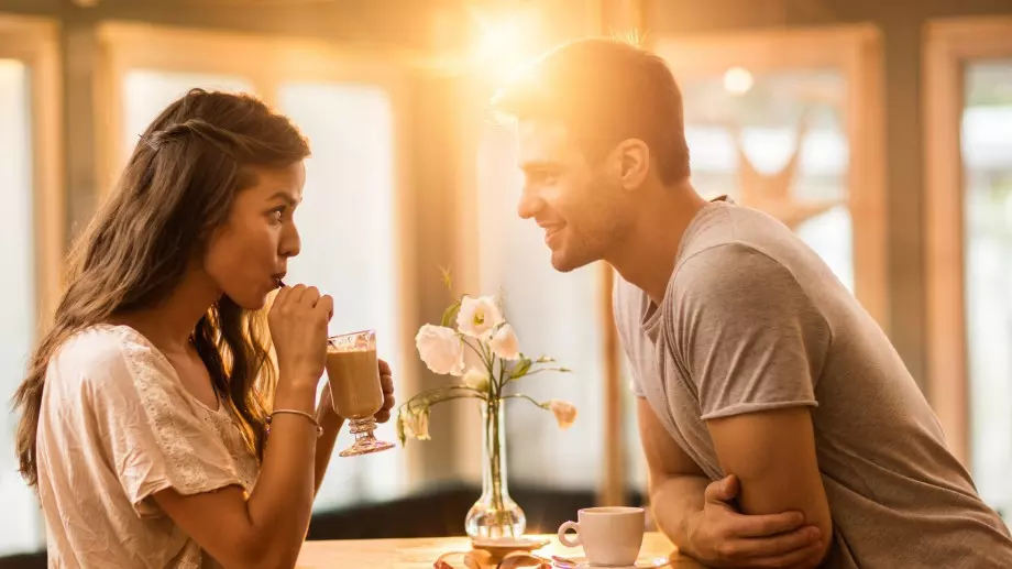 Тези 3 зодии ще намерят любовта през август 2023