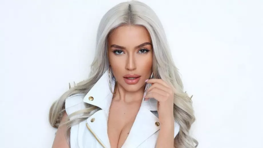 Вижте как изглежда Тита без екстеншъни (ВИДЕО)