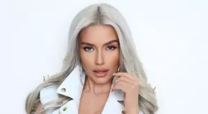 Тита изненада феновете, преобрази се в секси Йети (СНИМКА)