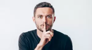 10 неща, които мъжът НЕ споделя на жена си, ако истински я обича 