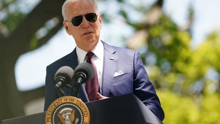 Какво съдържа социалният пакет на Байдън за 1.8 трилиона долара?