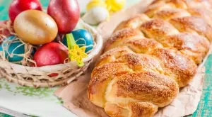 3 любими рецепти за пухкав козунак на конци (ВИДЕО)