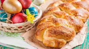 Класическа рецепта за козунак на конци