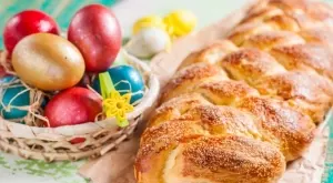 С този домашен козунак с плънка ще забравите за купешкия