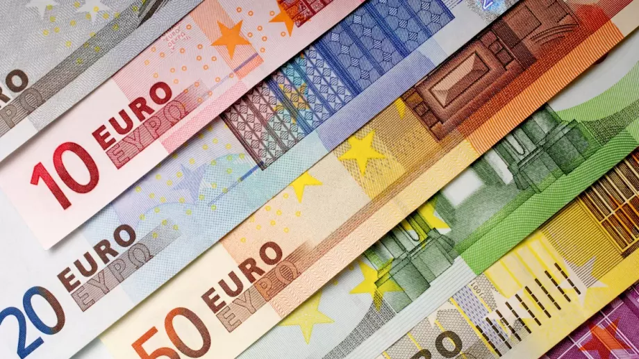 Чуждите инвестиции се свиха с 370 млн. евро