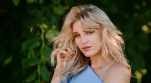 Не се опитвайте да промените света или хората около вас, първо променете себе си  