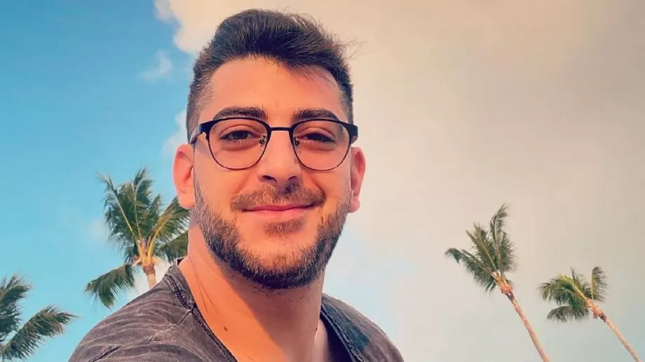 Ето коя е новата половинка на Сашо Кадиев (СНИМКИ)