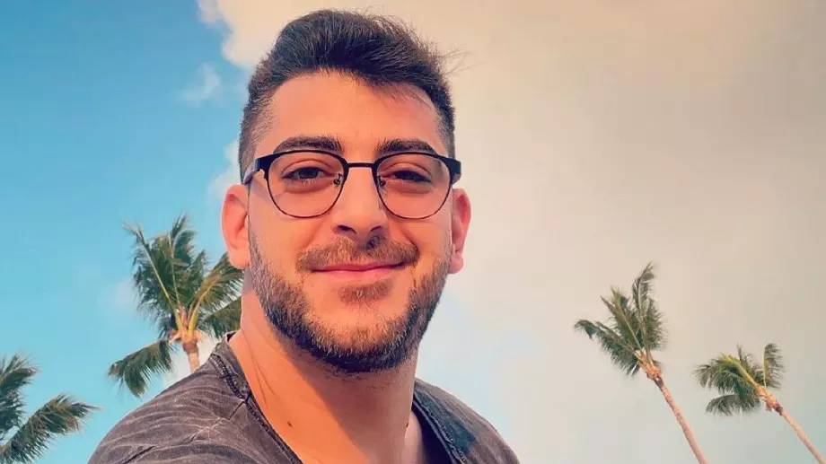 Сашо Кадиев заведе любимата си в САЩ (ВИДЕО)