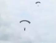 Военнослужещ пострада при учебни парашутни скокове на летище „Чешнигирово“