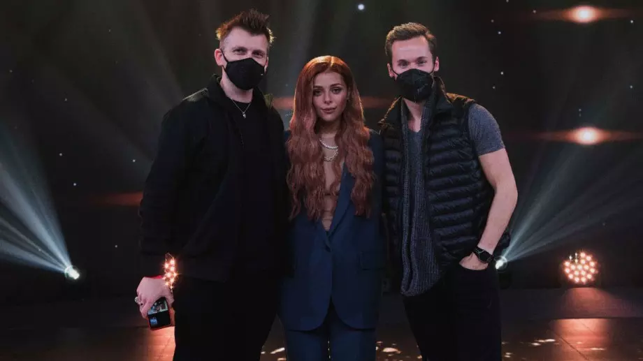 Виктория работи със сценичния режисьор на Дуа Липа за Евровизия 