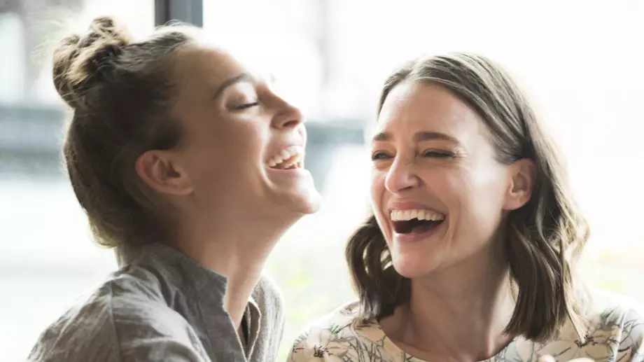 Вечерен виц: Сине, кога ще се жениш? 