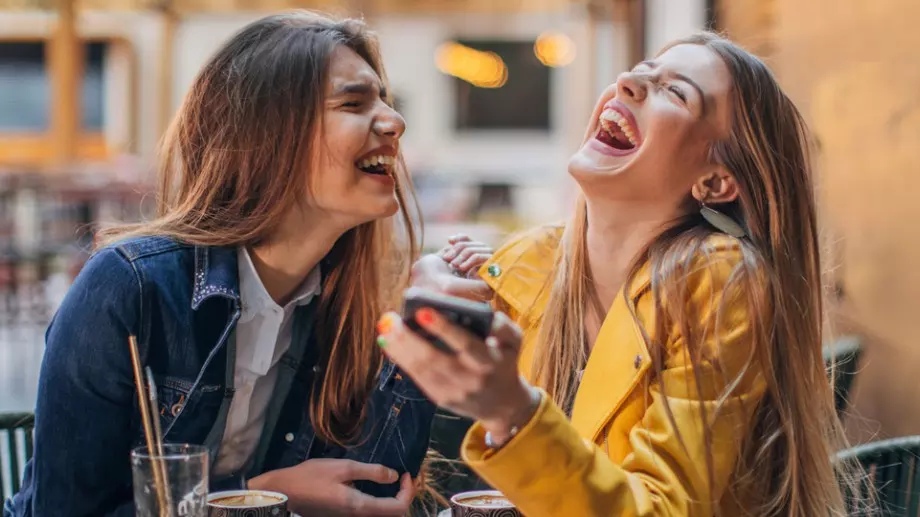 Женски виц за 13 април, 2024 г.: Ехее, колко красиви чаши