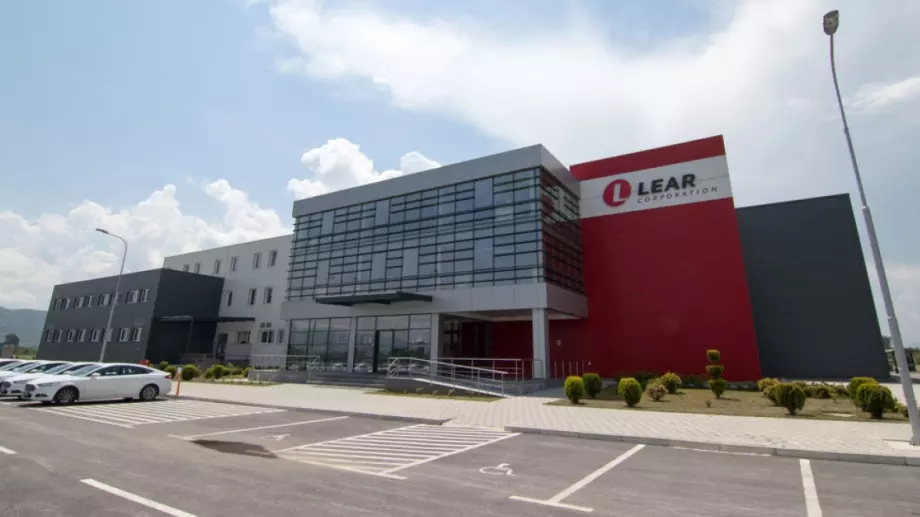 Американската Lear Corporation вдига завод за 15 млн. евро в Македония