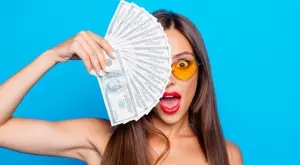 Тези 3 зодии ще ударят джакпота през ноември 2023