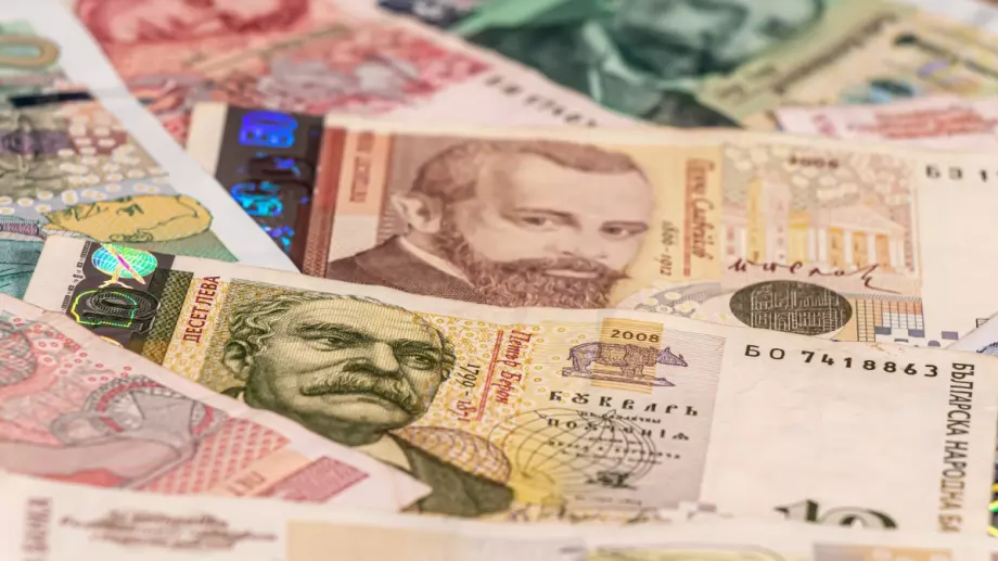 Средният осигурителен доход за септември се увеличава. С колко? 