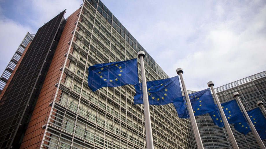 Европейската комисия се готви да емитира дълг за 80 млрд